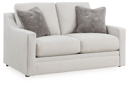 Maitelynn - Loveseat - Chalk